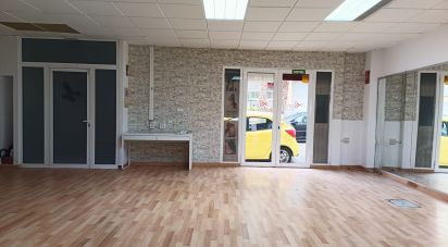 Shop / premises commercial of 63 m² in Les Roquetes (08812)