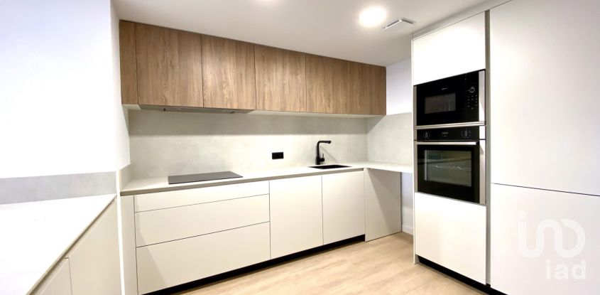 Duplex 3 bedrooms of 139 m² in L'Hospitalet de Llobregat (08902)