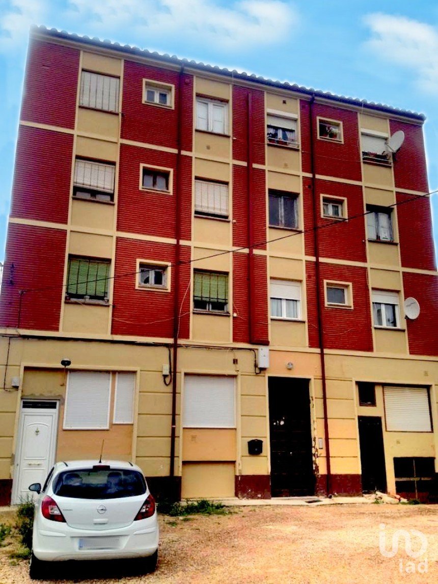 Piso 2 habitaciones de 61 m² en Veguellina de Orbigo (24350)