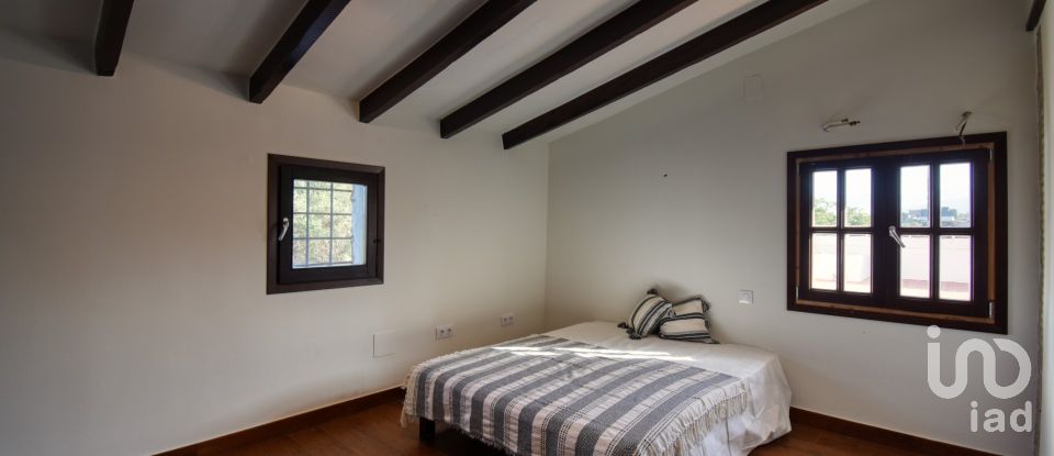 Cottage 3 bedrooms of 400 m² in Senija (03729)