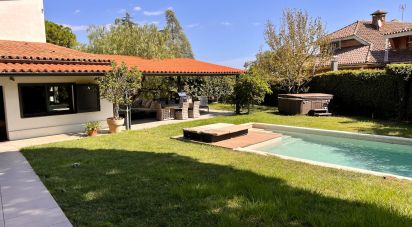 Lodge 4 bedrooms of 319 m² in Cabrera de Mar (08349)