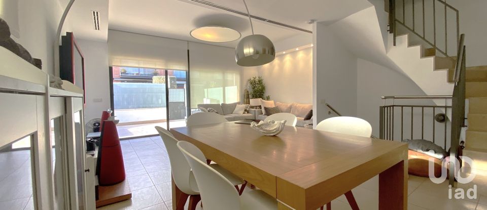 Gîte 4 chambres de 275 m² à Sant Andreu de Llavaneres (08392)