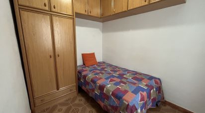 Piso 3 habitaciones de 65 m² en Santa Coloma de Gramenet (08922)