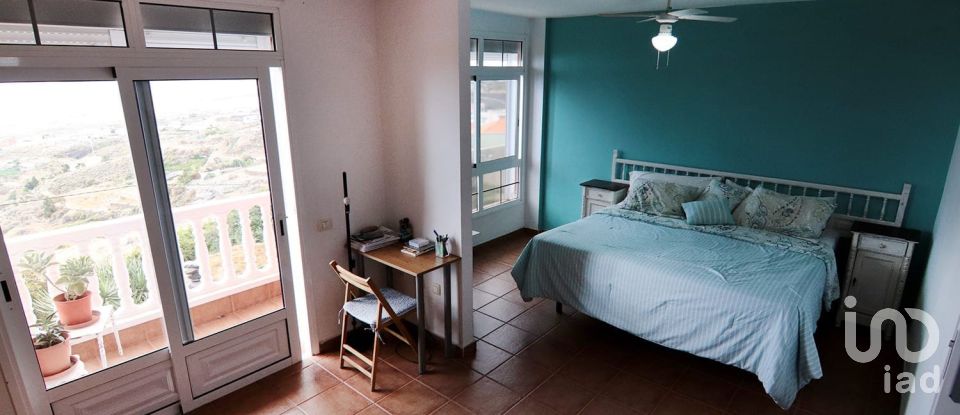 House 4 bedrooms of 190 m² in Las Cuevecitas (38540)