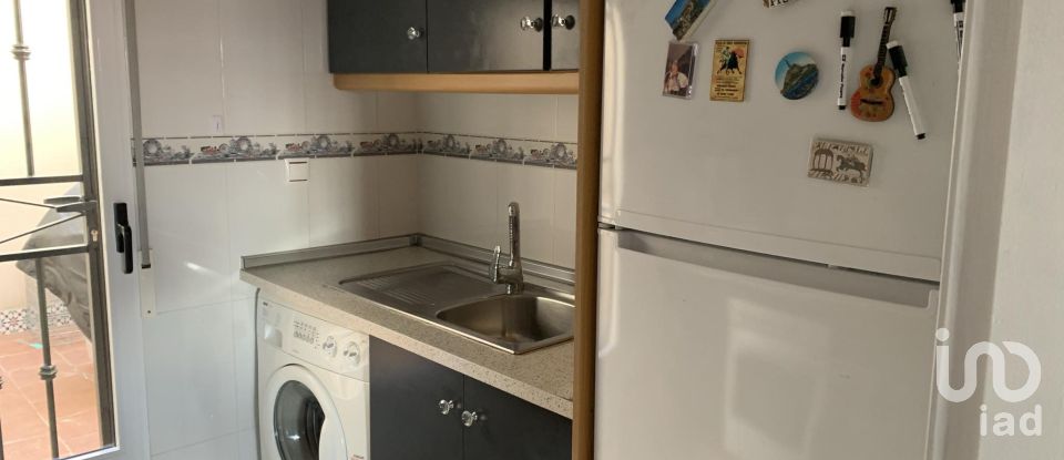 Appartement 2 chambres de 80 m² à Nucleo Orihuela-Costa (03189)