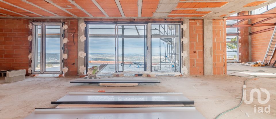 Lodge 4 bedrooms of 520 m² in Los Angeles de San Rafael (40424)