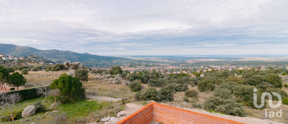 Lodge 4 bedrooms of 520 m² in Los Angeles de San Rafael (40424)