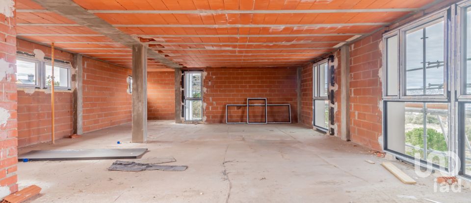 Lodge 4 bedrooms of 520 m² in Los Angeles de San Rafael (40424)