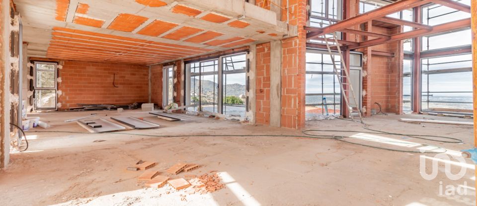 Lodge 4 bedrooms of 520 m² in Los Angeles de San Rafael (40424)