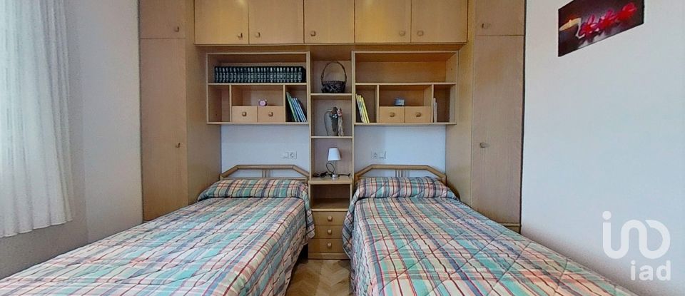 Pis 3 habitacions de 144 m² a Camping Montroig (43892)