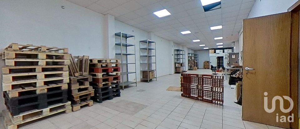 Shop / premises commercial of 440 m² in Benetússer (46910)