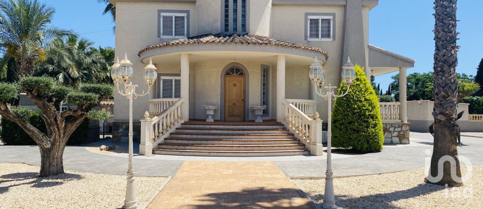 Cottage 9 bedrooms of 796 m² in Partida El Collao (03110)