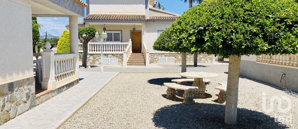 Cottage 9 bedrooms of 796 m² in Partida El Collao (03110)
