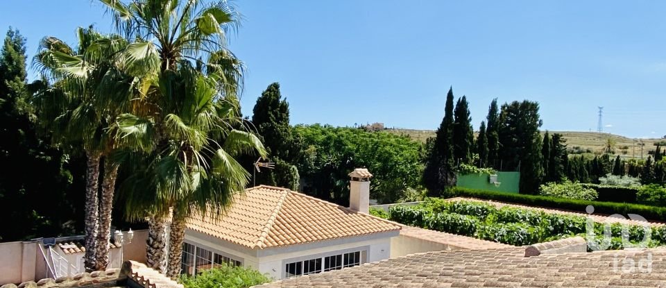 Cottage 9 bedrooms of 796 m² in Partida El Collao (03110)