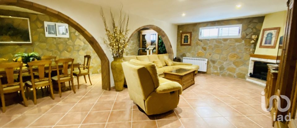 Cottage 9 bedrooms of 796 m² in Partida El Collao (03110)