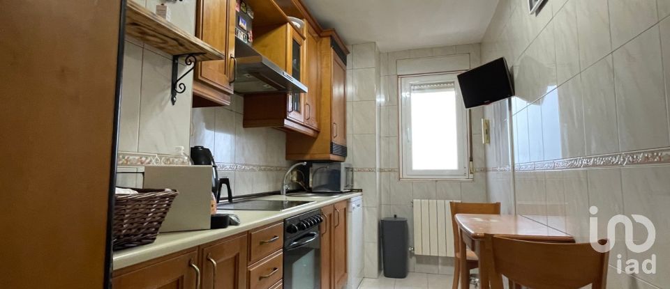 Duplex 3 bedrooms of 133 m² in Villaquilambre (24193)