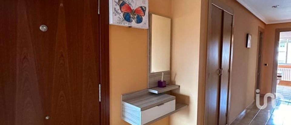 Appartement 3 chambres de 79 m² à Hospital de Órbigo (24286)