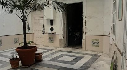 Apartment 3 bedrooms of 170 m² in Cádiz (11003)