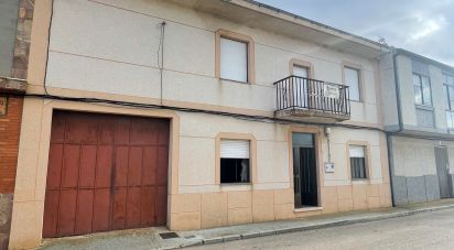 Casa 2 habitaciones de 289 m² en Pobladura de Pelayo García (24249)