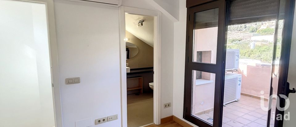 Casa 3 habitaciones de 125 m² en Pueblo Benalmadena (29639)