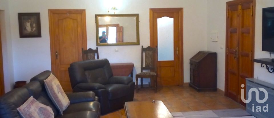 House 4 bedrooms of 318 m² in Abriojal (04260)