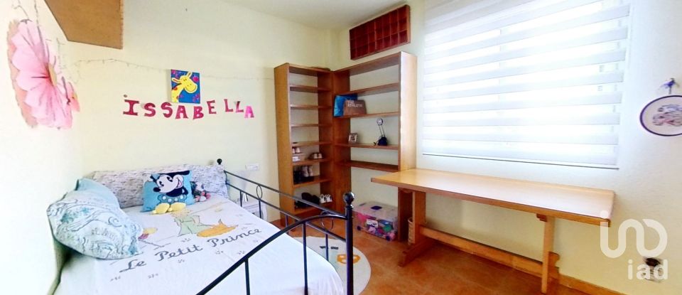Casa 4 habitaciones de 167 m² en Bétera (46117)
