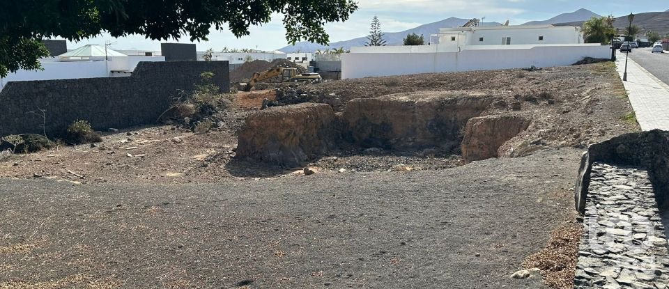 Terreno de 796 m² en Puerto Calero (35571)