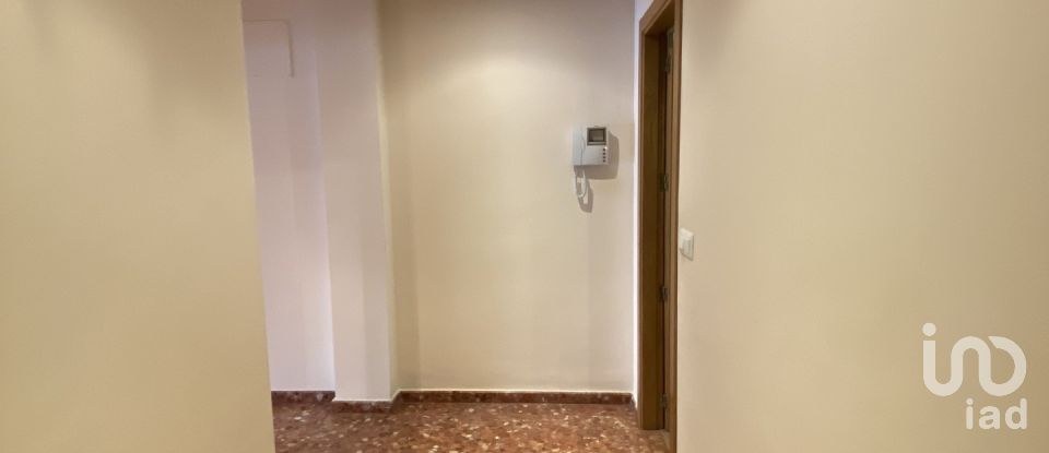 Pis 3 habitacions de 250 m² a Albalat de la Ribera (46687)