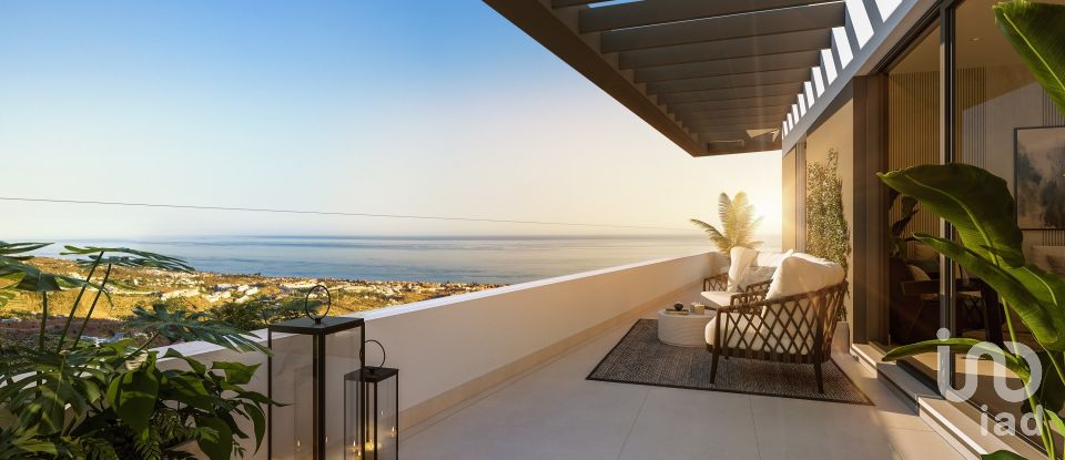 Edificio 2 habitaciones de 81 m² en Rincón de la Victoria (29730)