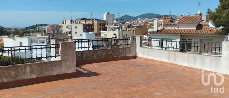 Xalet 3 habitacions de 165 m² a Mataró (08304)