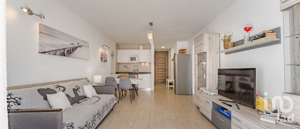 Apartment 2 bedrooms of 74 m² in Playa de Los Cristianos (38650)