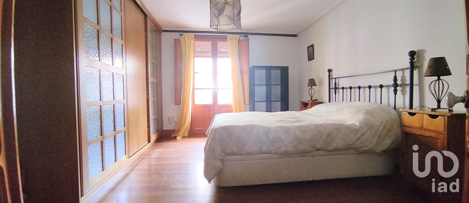 Apartment 1 bedroom of 55 m² in Bermeo (48370)