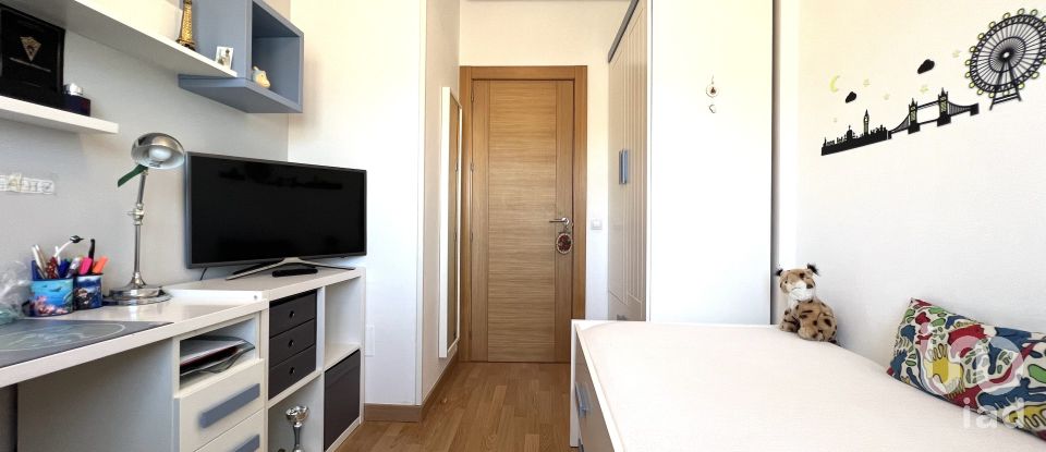 Casa 4 habitaciones de 105 m² en El Padron (29689)