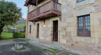 Casa tradicional 9 habitacions de 1.000 m² a Santa María de Cayón (39694)