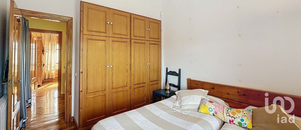 House 5 bedrooms of 4,300 m² in Salas de Pallars (25693)