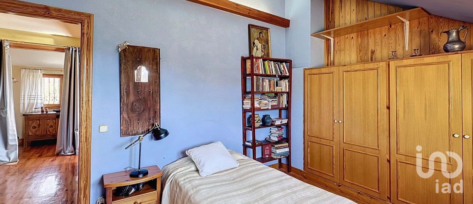 House 5 bedrooms of 4,300 m² in Salas de Pallars (25693)