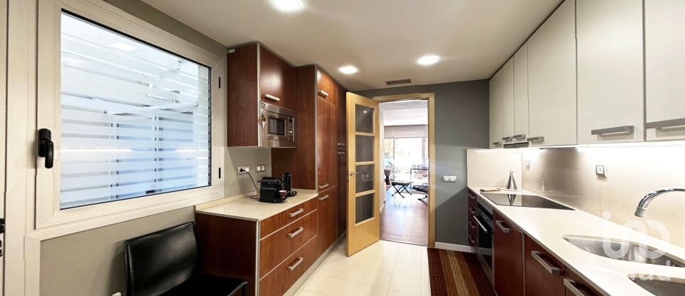 Pis 4 habitacions de 205 m² a Barcelona (08035)