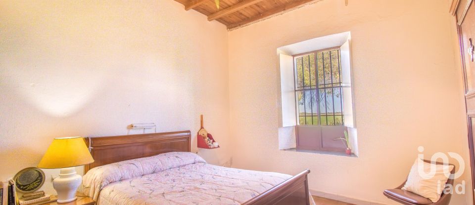 Casa 4 habitaciones de 257 m² en Fuente de La Corcha (21609)