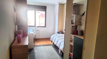 Piso 2 habitaciones de 100 m² en Navatejera (24193)