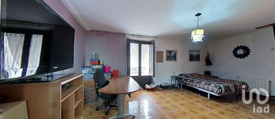 Maison 5 chambres de 934 m² à Montblanc (43400)
