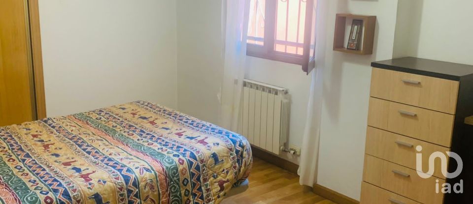 Apartment 2 bedrooms of 63 m² in León (24007)