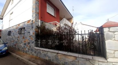 Casa 4 habitacions de 213 m² a Pobladura del Yuso (24734)