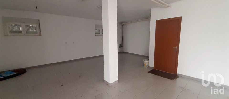 Casa 4 habitaciones de 213 m² en Pobladura del Yuso (24734)