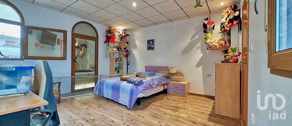 Lodge 5 bedrooms of 248 m² in Pego (03780)