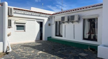 Traditional house 3 bedrooms of 84 m² in Roses (17480)