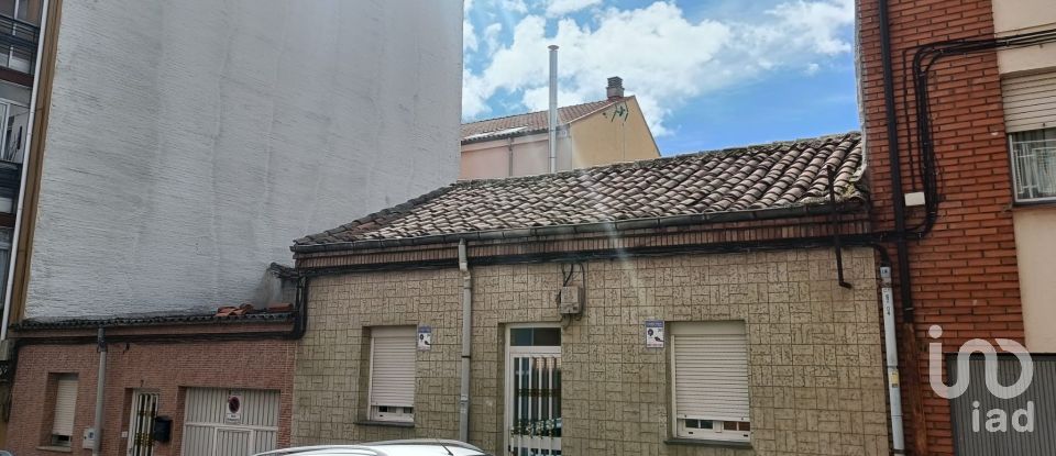 Casa 3 habitaciones de 90 m² en León (24008)