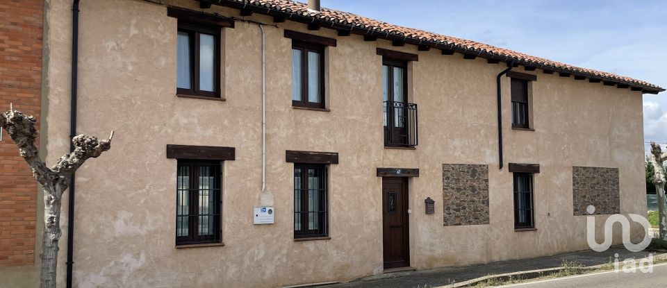 House 4 bedrooms of 352 m² in Marialba de La Ribera (24199)