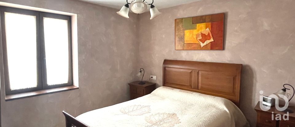 House 4 bedrooms of 352 m² in Marialba de La Ribera (24199)
