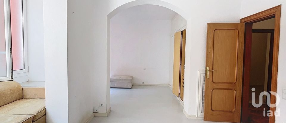 Pis 5 habitacions de 204 m² a Barcelona (08021)
