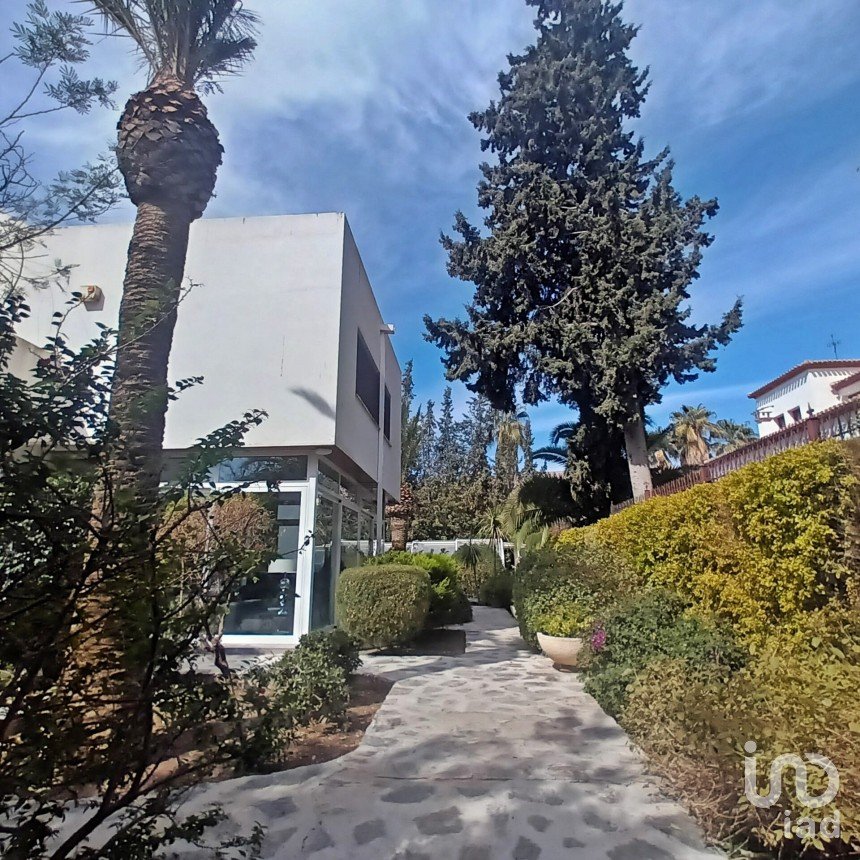 Gîte 6 chambres de 450 m² à Lorca (30800)